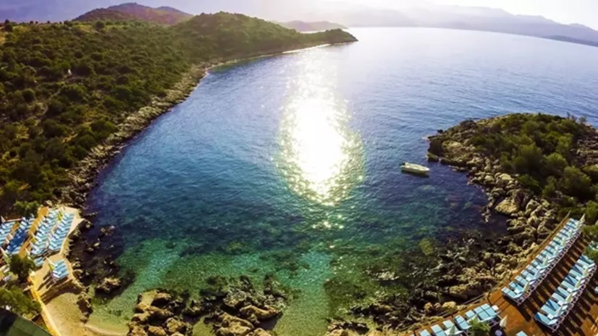 Akvaryum gibi suyu ve gizli güzelliğiyle Hidayet Koyu