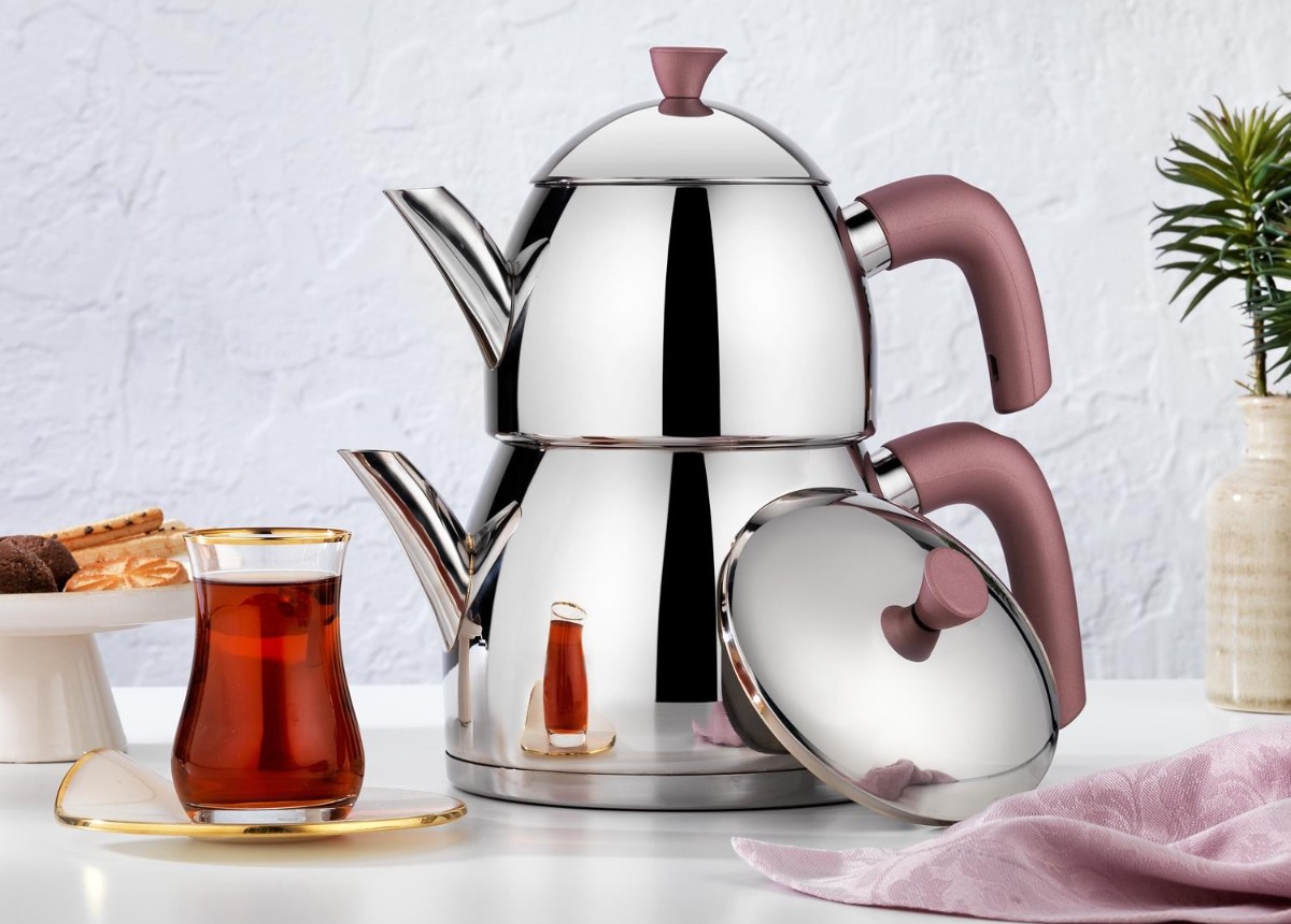 çaydanlıktaki kireç lekeleri